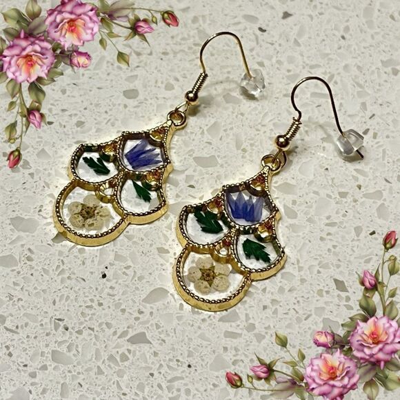 Preserved Dried Flower Drop Dangle Earrings, - Picture 1 of 8